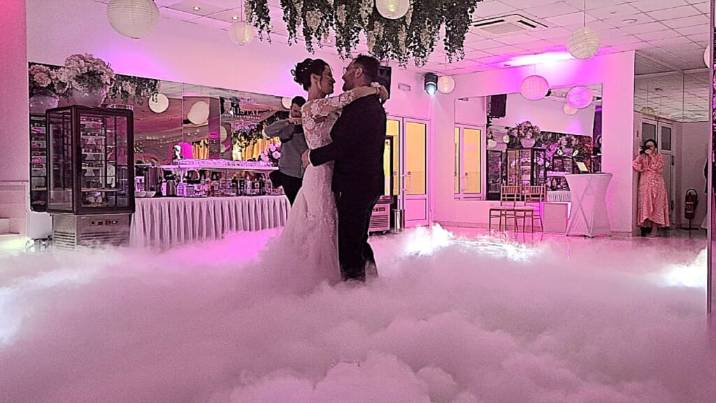 music fun team lights and smoke machine