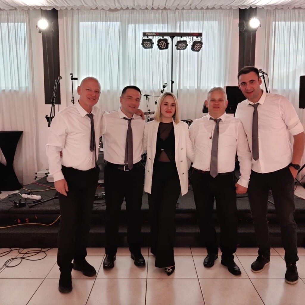 wedding band grande 5 members